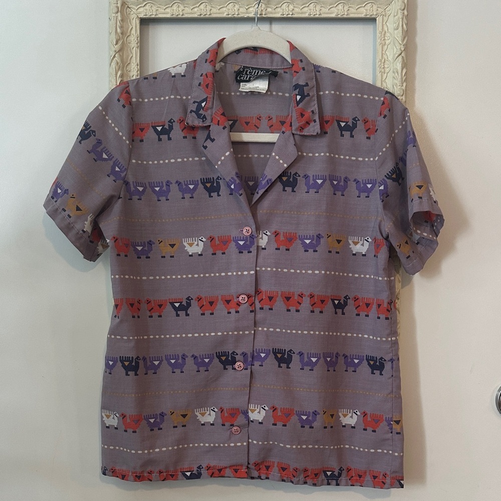 CRÈME CARAMEL | Vintage Purple and Red Patterned Shirt
